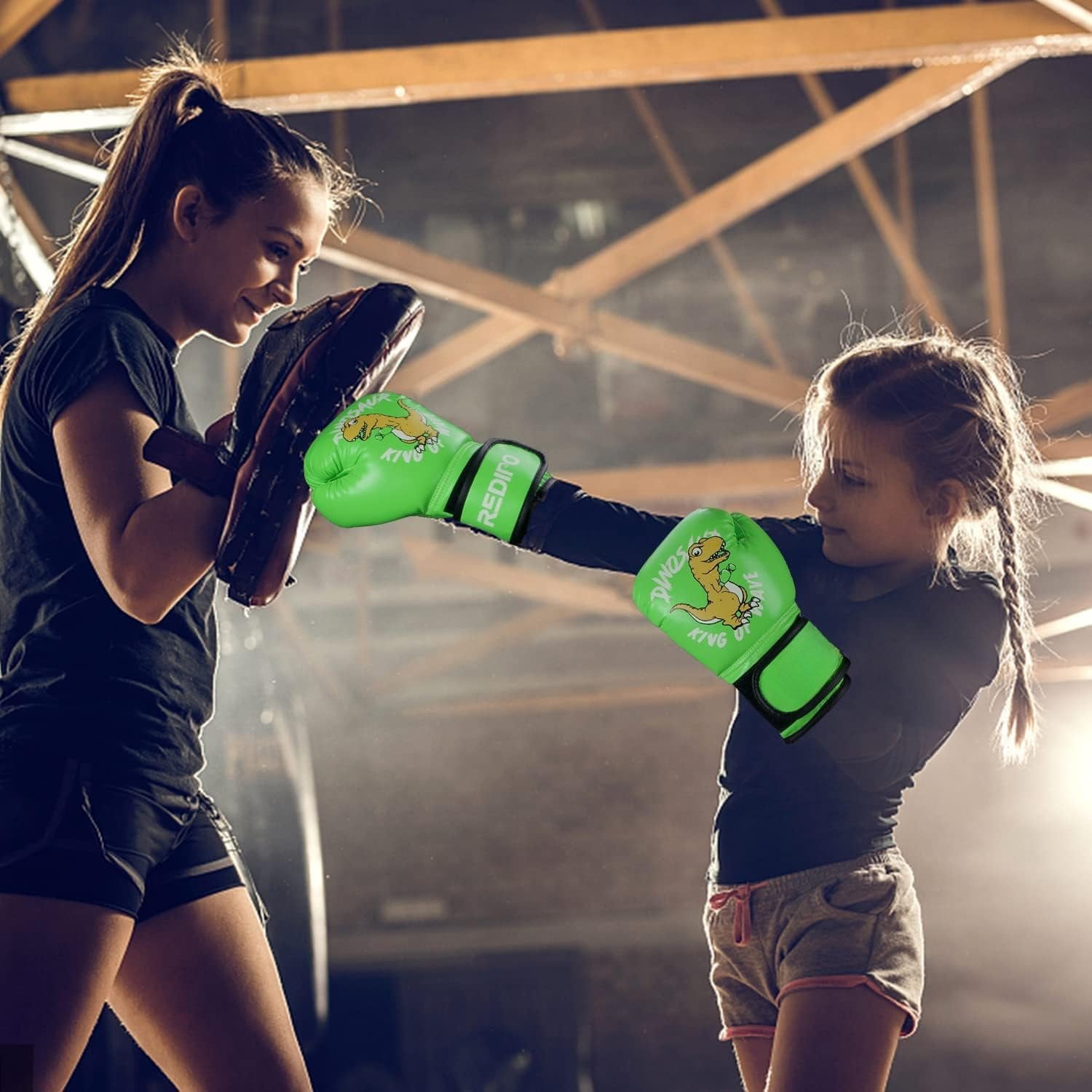 Boxing Gloves for Boys and Girls, Youth Boxing  Gloves for  3-15, 4&6OZ Punching Bag Kickboxing Thai Mitts MMA  Sparring Gloves