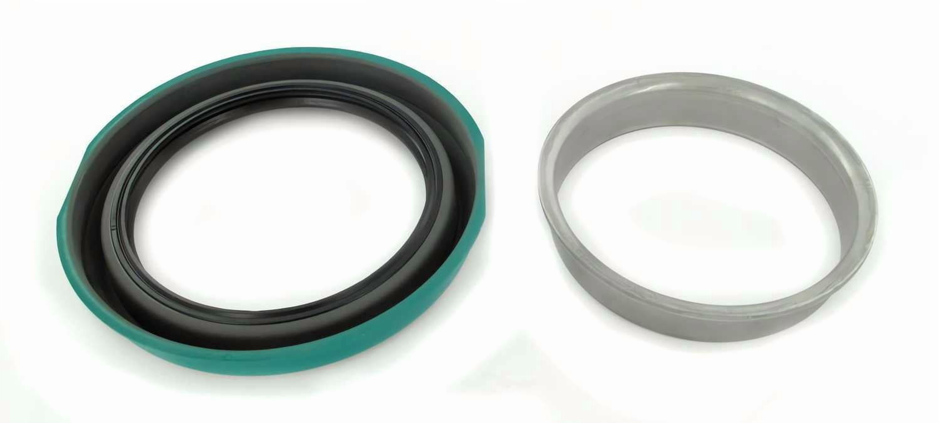 SKF 1332 Wheel Seal Kit