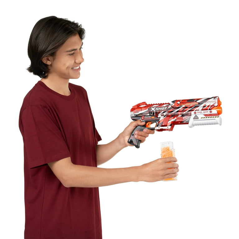 ZURU X-Shot Hyper Gel Clutch Blaster with Fire Ammo Mag, 5,000