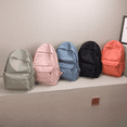 thumbnail image 1 of Mochila informal de gran capacidad para niñas, de color sólido, sencilla, para estudiantes universitarios, mochila informal ligera de nailon, 1 of 4