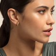 thumbnail image 3 of Pendientes pequeños para mujer, pendientes, croissant, cuadrados, con cuentas, joyería de moda para el día a día pero elegante con un toque de sofisticación., 3 of 5