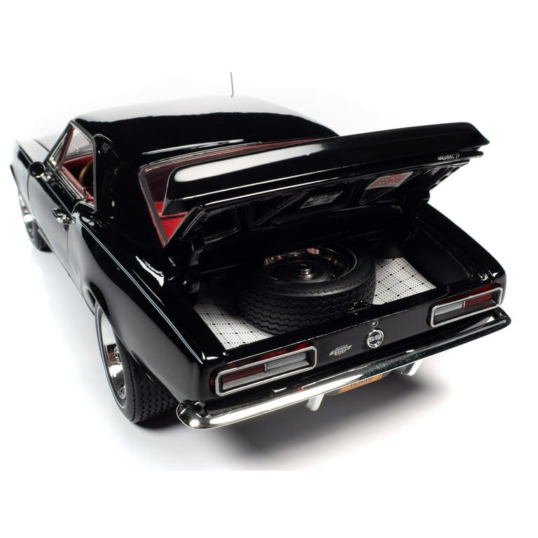 模型・プラモデル 1967 Yenko Chevy Camaro 1:18 30th 限定モデル