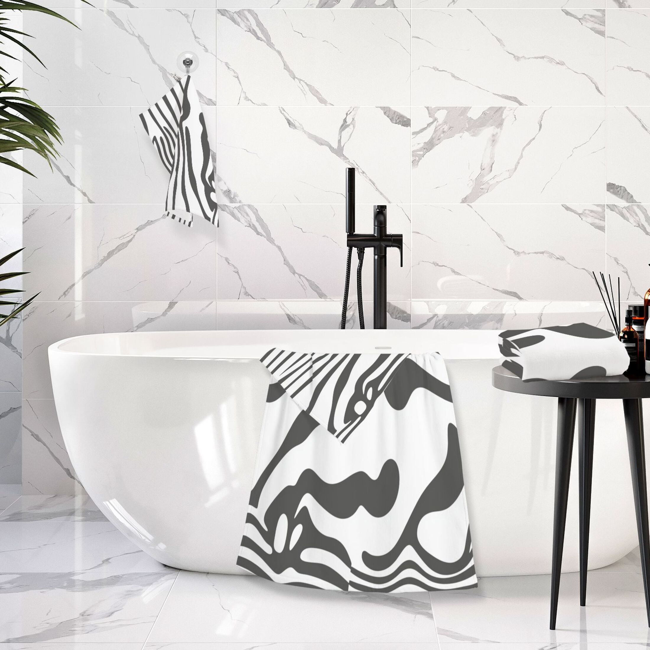 Art Black and White Pattern 2 Piece Cotton Bath and Face Towel Set Soft and Absorbent, for Beach Pool Bathroom