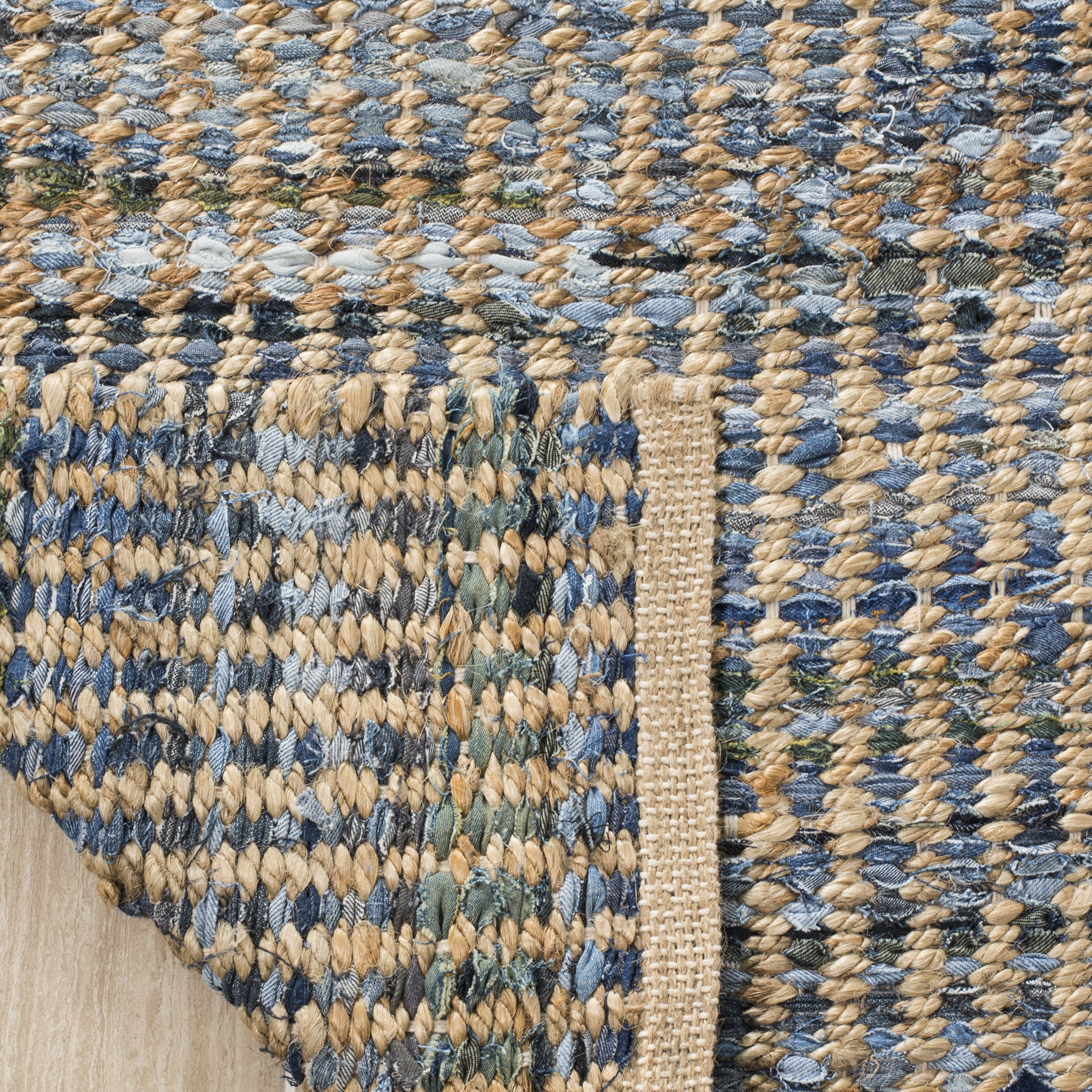 SAFAVIEH Cape Cod Beuregard Geometric Area Rug, Natural/Blue, 10' x 10' Square