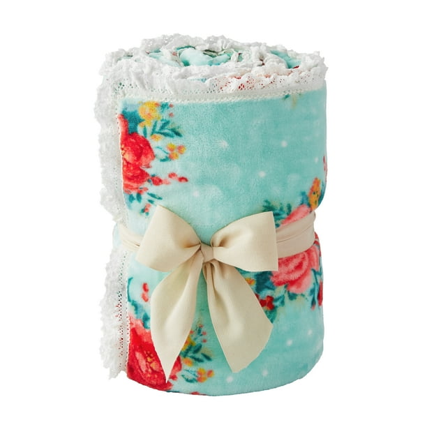 The Pioneer Woman Sweet Rose Polyester Plush Throw, 50" x 72"