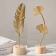 thumbnail image 2 of Figuras de metal con forma de pluma de hoja de ginkgo dorado, adornos manuales para manualidades de escritorio, accesorios para fotografías, estatuas, esculturas, decoración del hogar, 2 of 5
