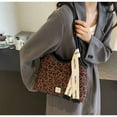 thumbnail image 5 of Chic Retro Leopard Trendy Shoulder Bag for Ladies - Durable and Matching Any Outfit, 5 of 9
