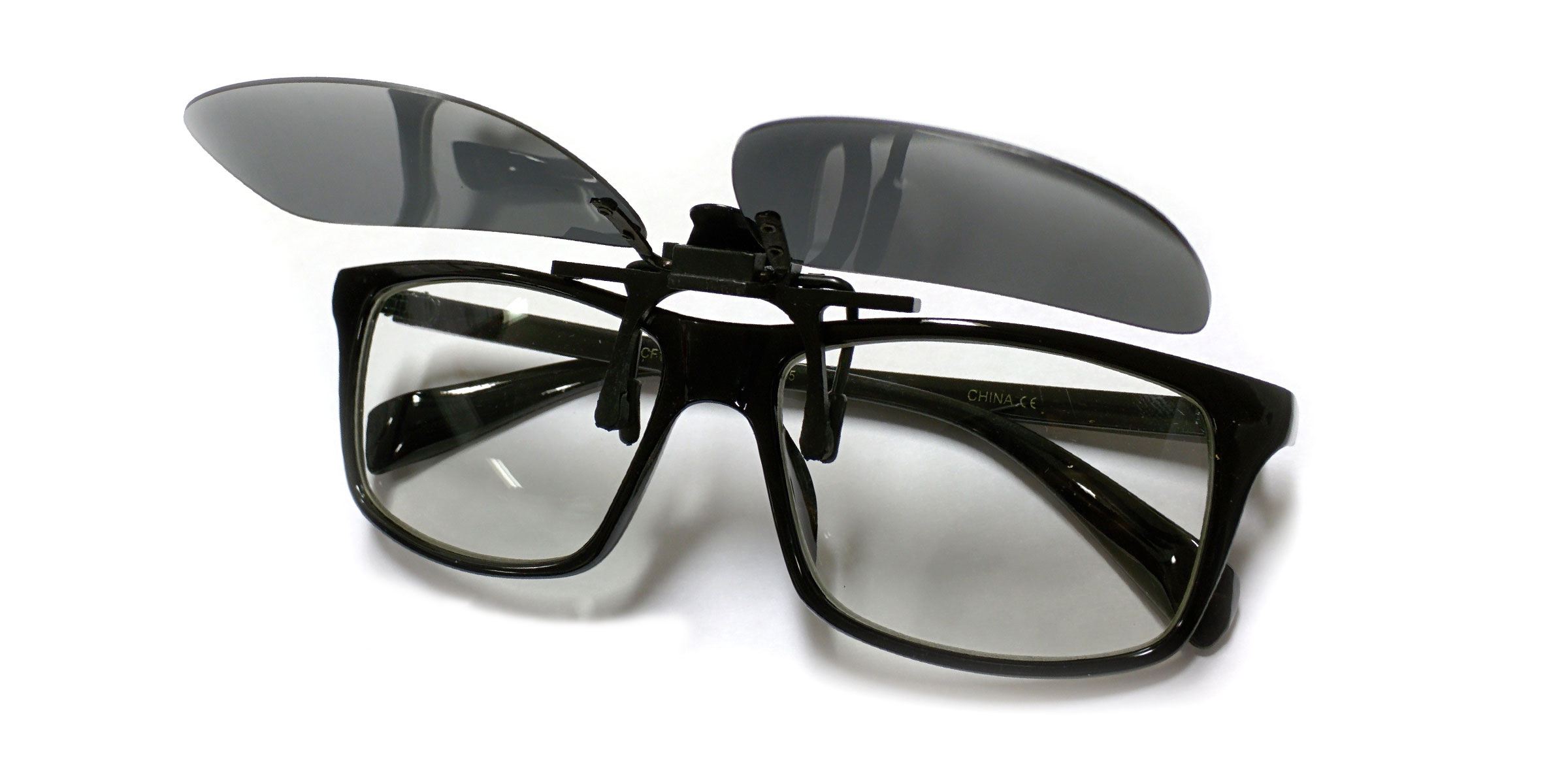 Newbee Fashion - Polarized Clip-On Flip Up Metal Clip Sunglasses Multi Purpose Flash Polarized Lenses (Glasses not included) - image 3 of 3