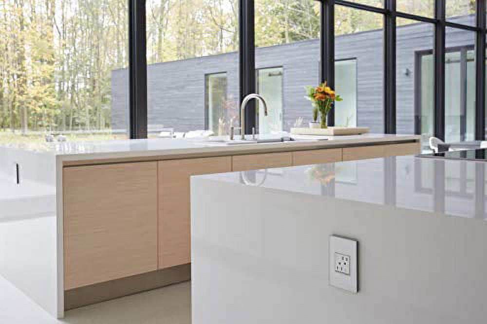 Legrand adorne 15A GFCI Tamper-Resistant Outlet with Matching Wall Plate (White Finish), AGFTR2152W4WP