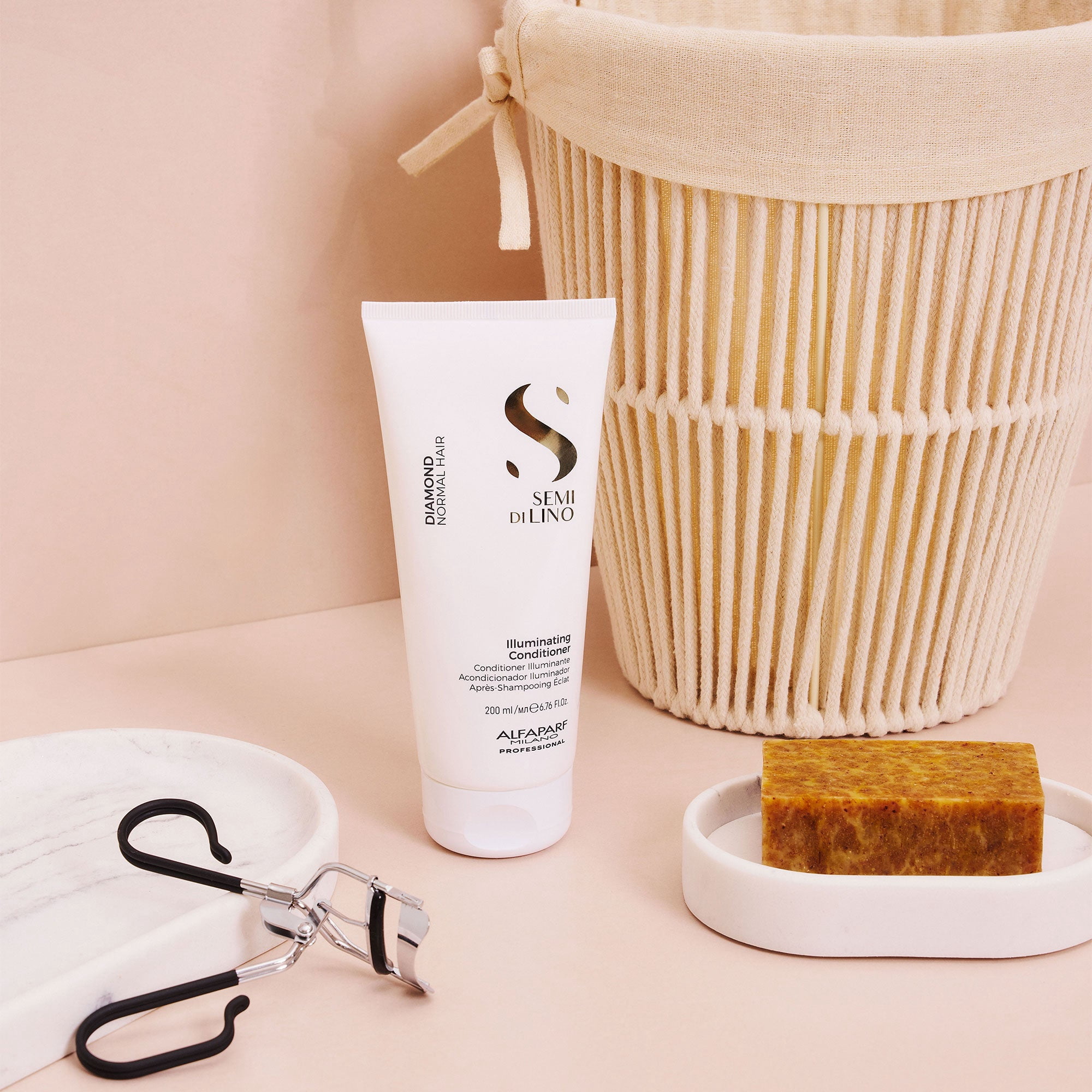 Semi di Lino Diamond Illuminating Hair Conditioner - Adds Shine