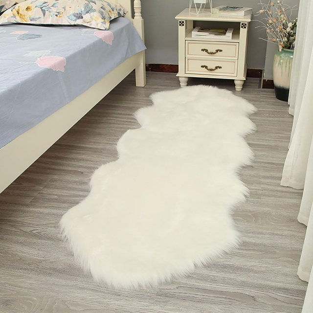 Faux Fur Area Rug Sheepskin Shag Fluffy Fuzzy Grey Rugs for Bedroom Bedside Bed Floor Living Room