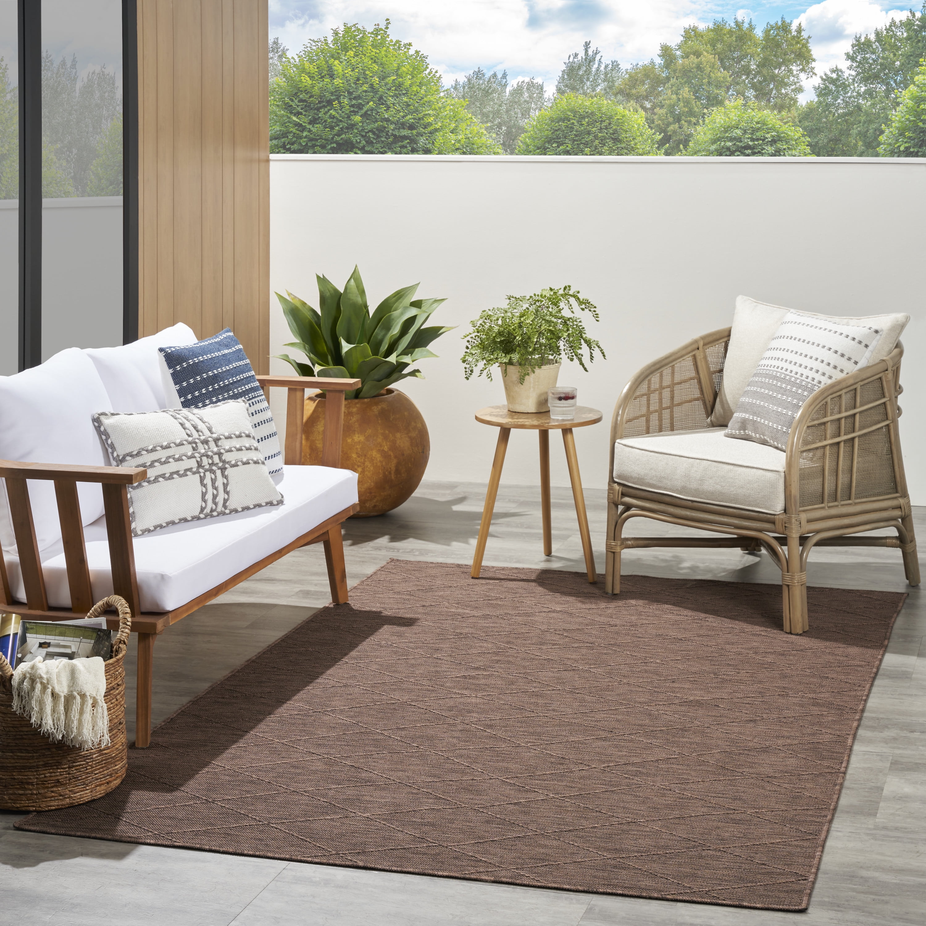 Nourison Washable Solutions Indoor/Outdoor Mocha 4' x 6' Area Rug (4x6)