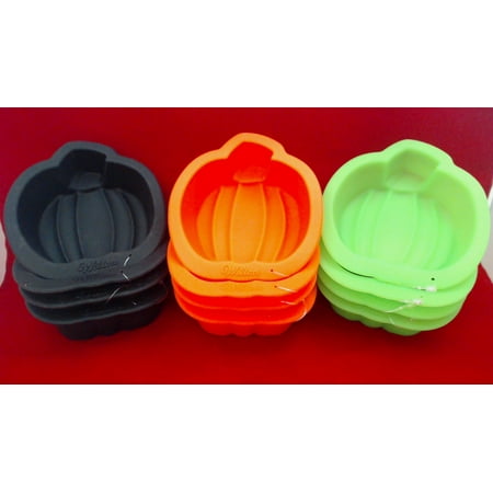 Wilton Silicone, 12 Pack Mini Pumpkin Molds, WSMPM12PK