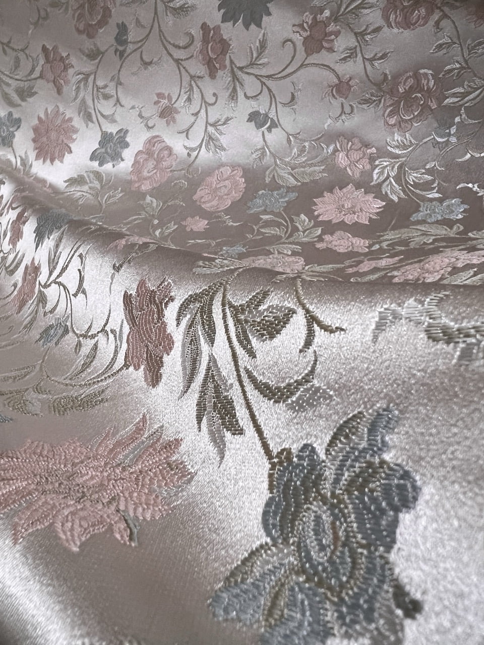 Decora Furnishings Luxurious Woven Brocade Jacquard Floral Design Heavy Duty Fabric for Upholstery, Sofa, Cushion, Chair, Furniture, Craft - Width 54 inches - Fabric by The Yard (Pink)