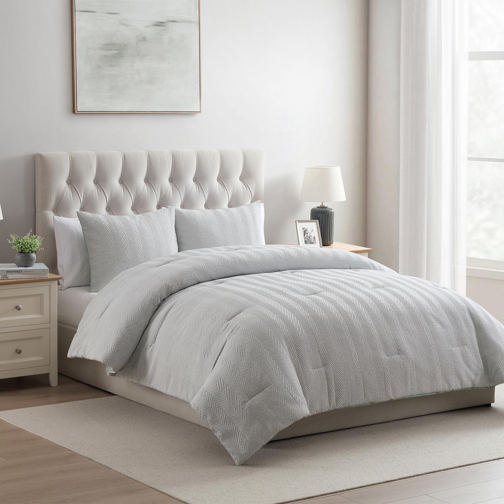 Herringbone Heatset 3pc. Comforter Set