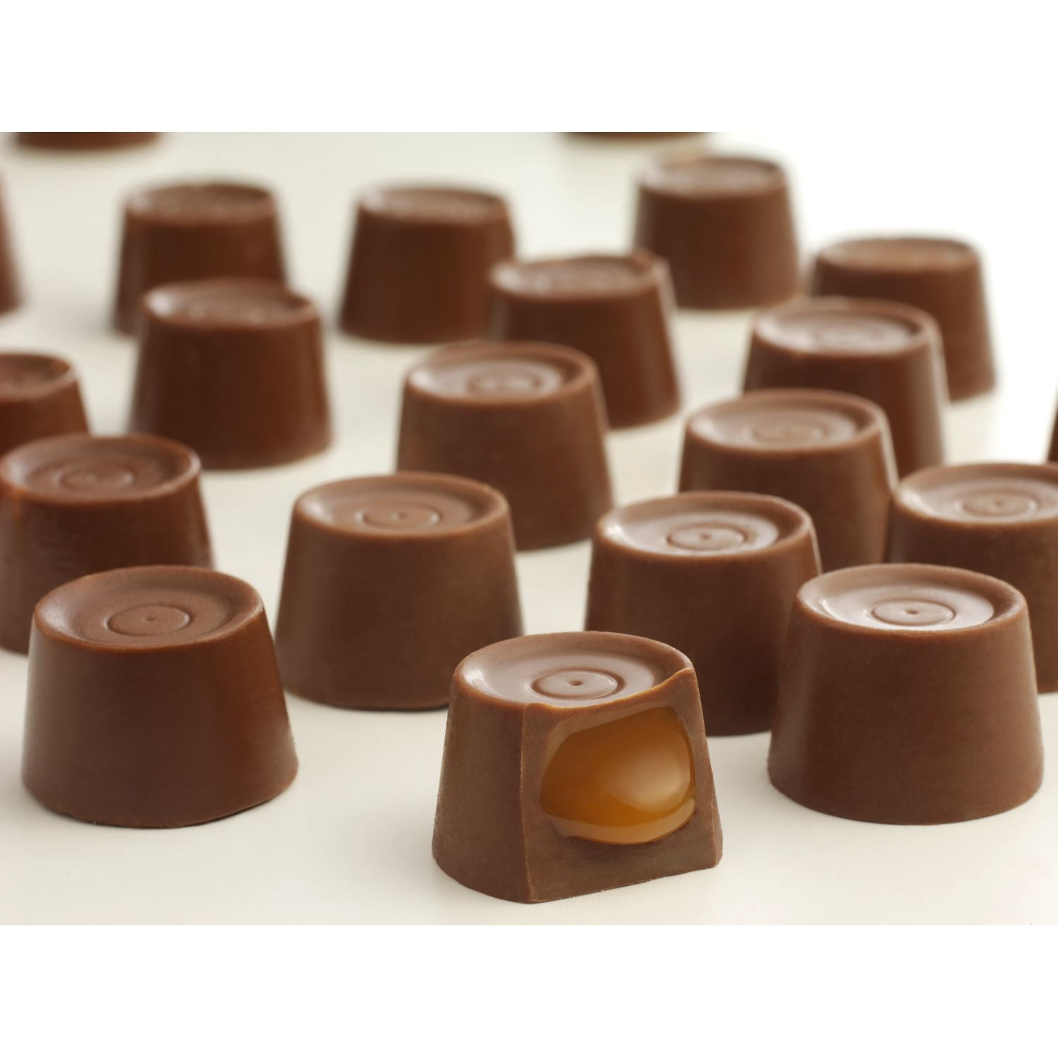 Rolo Rich Chocolate Caramels Candy, Party Pack 35.6 oz