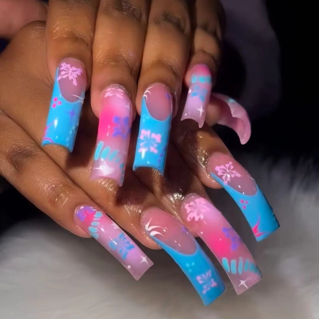 Cross-border hot sale curved nail long sweet cool blue cute flowers simple fashion wearing nail piece finished product wholesale