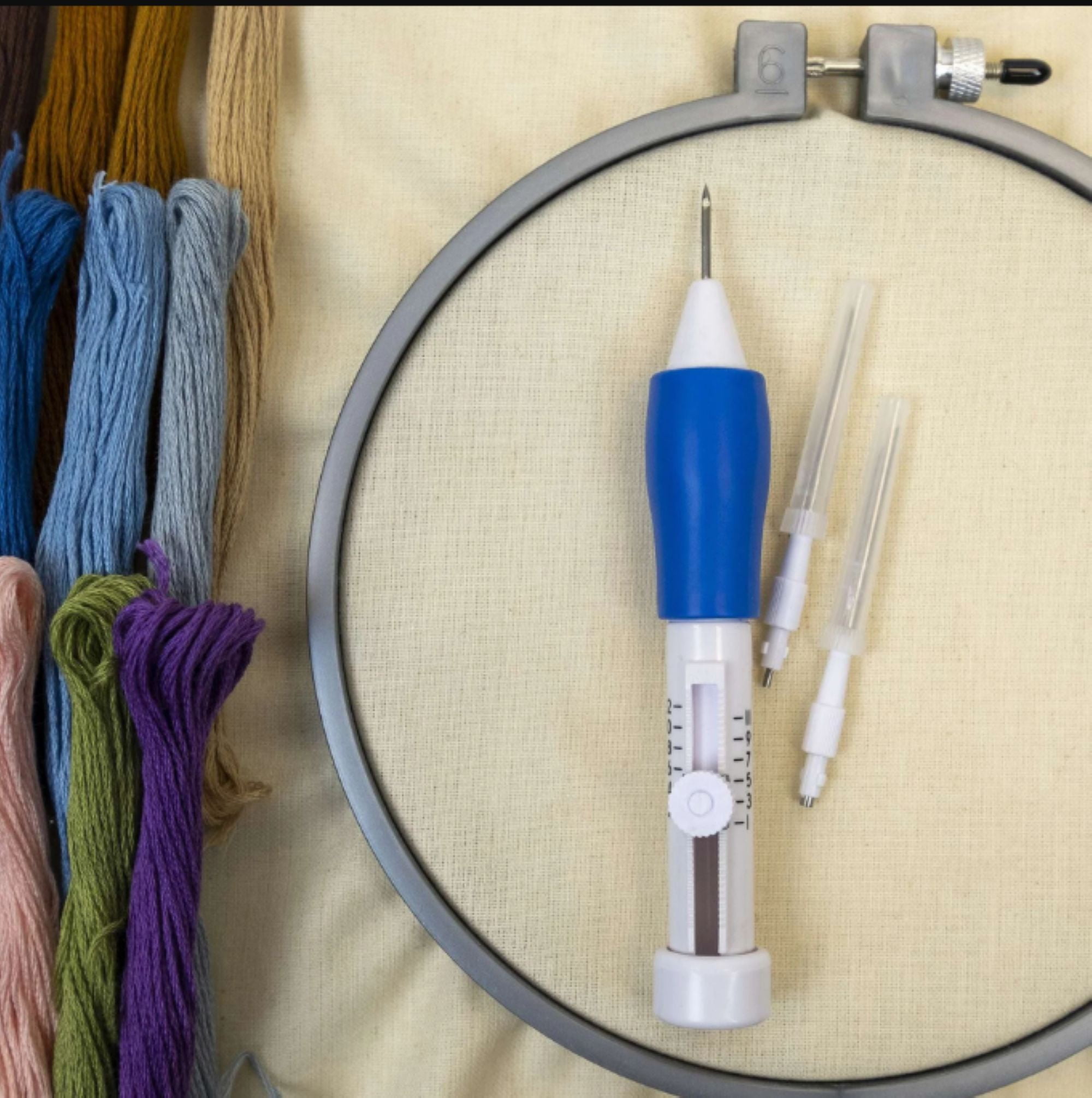 Susan Bates Deluxe Punch Needle Set-