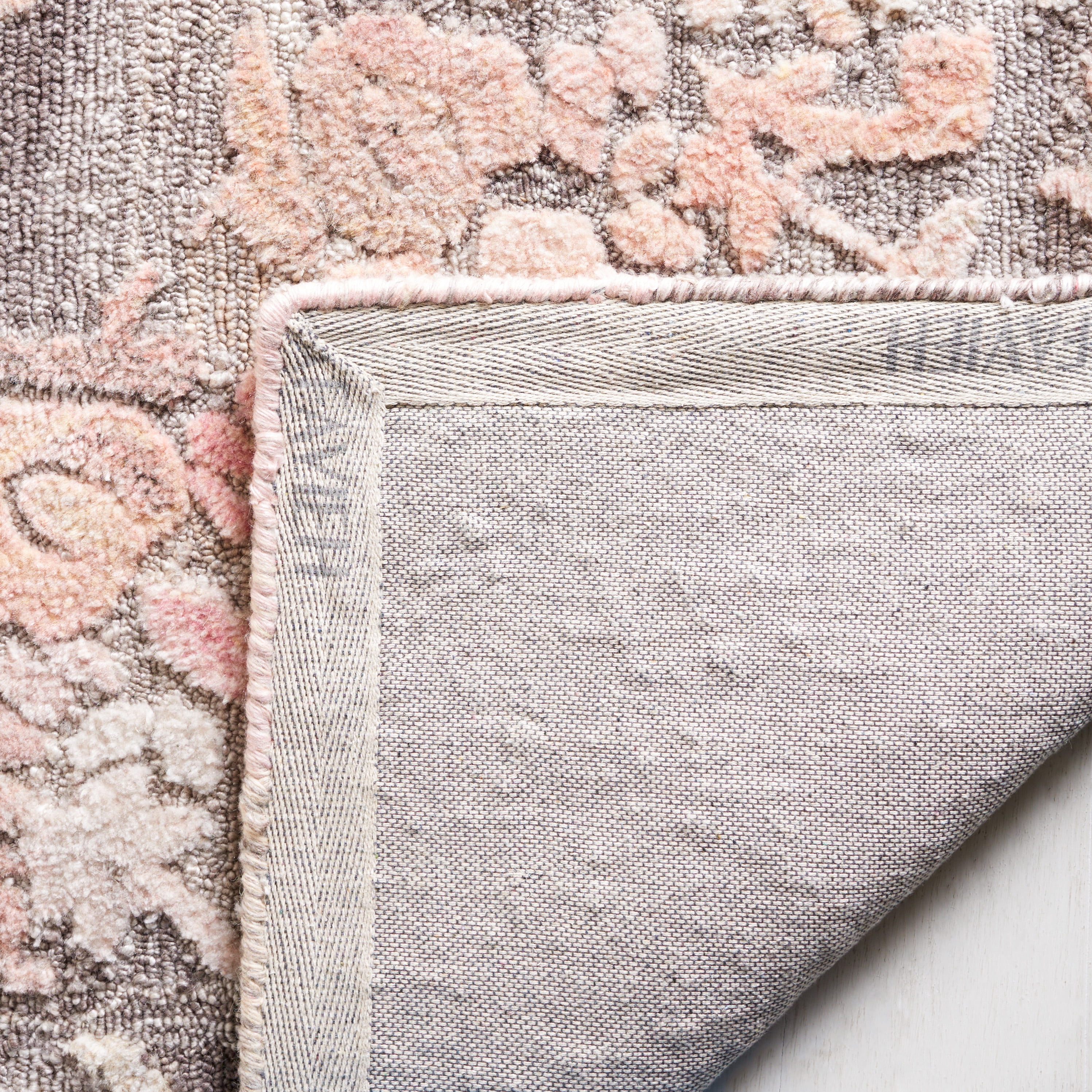 SAFAVIEH Marquee Andrina Medallion Polyester Runner Rug, Grey/Pink, 2'3" x 8'