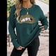 thumbnail image 5 of Suéter de Cuello Redondo Personalizado con Estampado de Leopardo y Labios Bordados para Mujer Verde Oscuro XL, 5 of 8