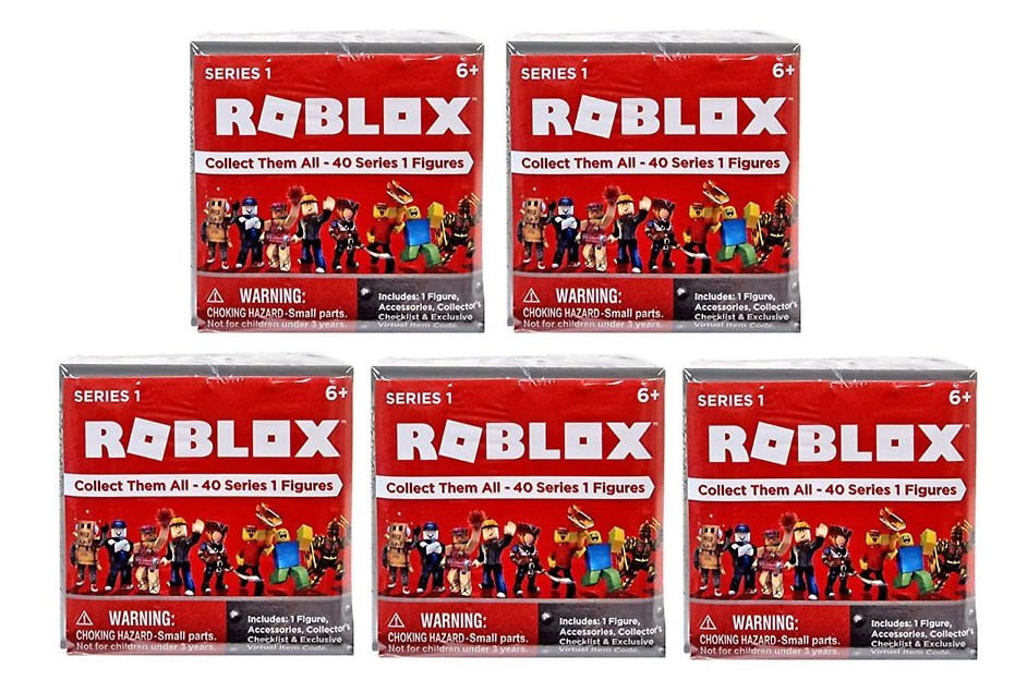 Roblox Series 1 Action Figure Mystery Box 5 Pack Walmart Com Walmart Com - roblox myster box