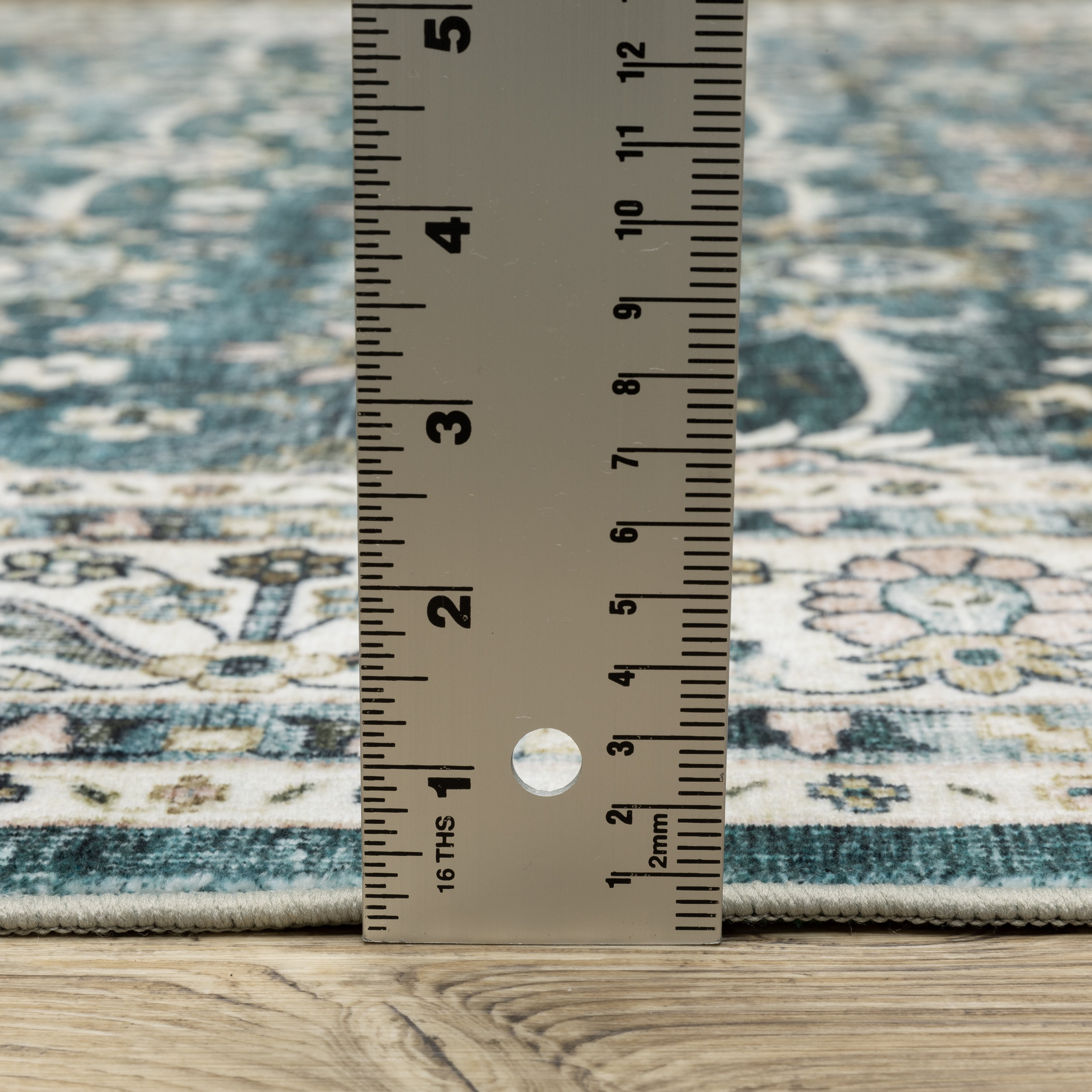 Avalon Home Sebastian Vintage Bordered Teal/ Ivory Washable Indoor Area Rug