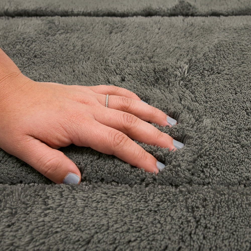 Mohawk Home Regency Plush Stain/Fade Resistant Non-Slip Machine Washable Bath Mat, Cool Grey, 2' 3" x 3' 9"