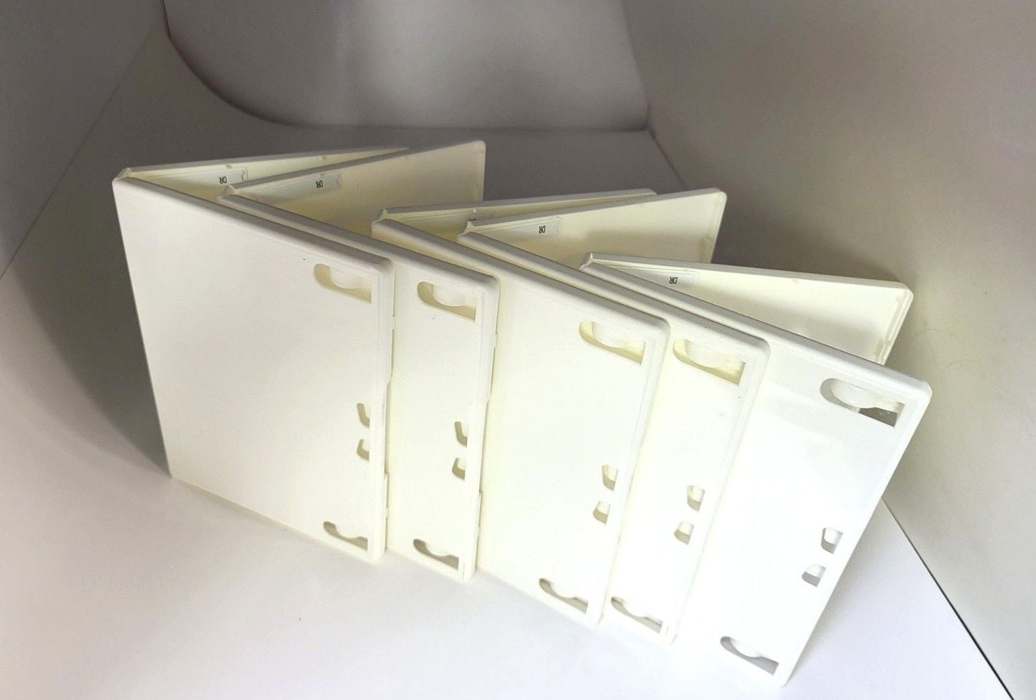 ( 5 ) FIVE NEW White Empty Replacement Video Game Cases for Nintendo