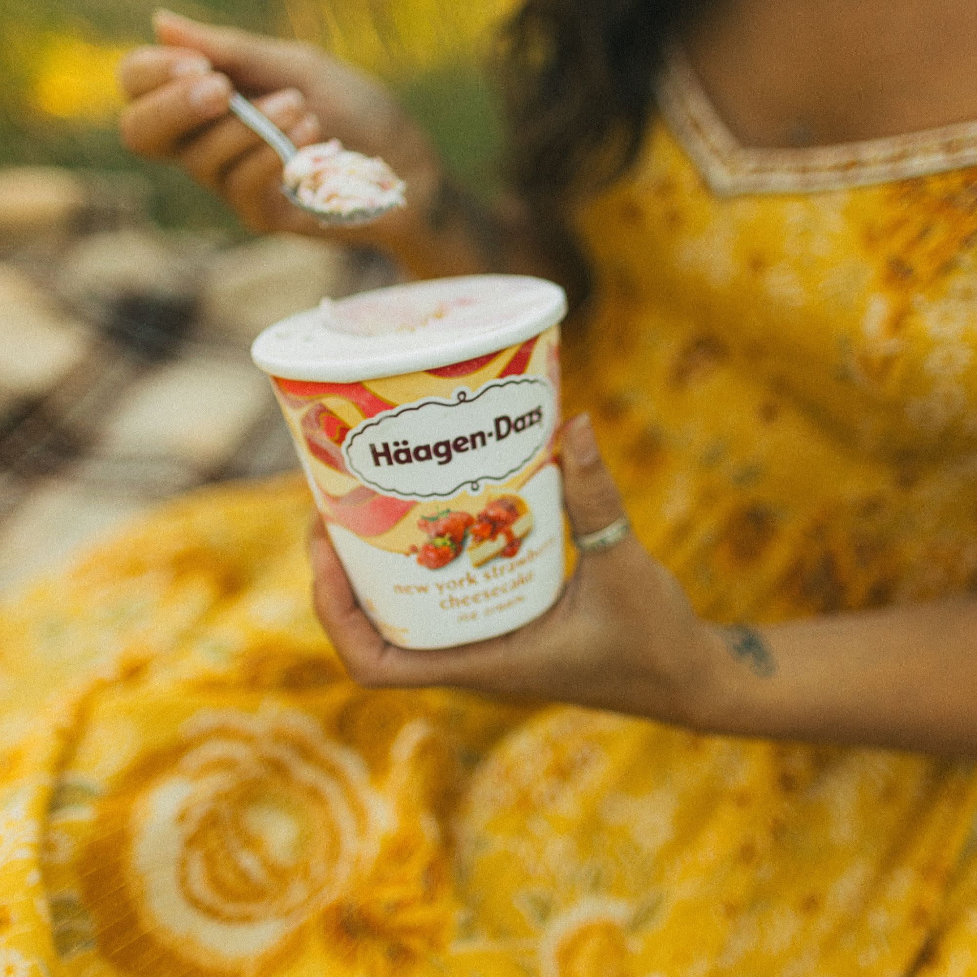 Haagen-Dazs New York Strawberry Cheesecake Ice Cream, 14oz
