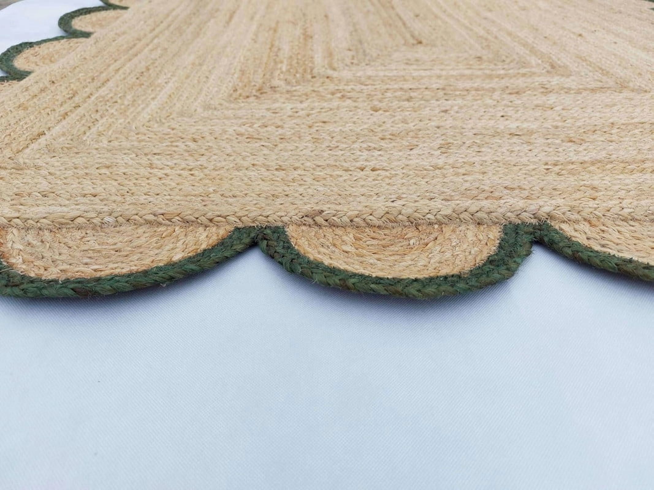4x6 Ft Green Border Premium Scalloped Jute Rug – Handcrafted Natural Braided Carpet for Living Room, Bedroom, Entryway, Boho Home Decor