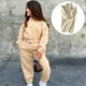 thumbnail image 5 of Traje informal con bolsillo de terciopelo de dos lados, conjunto de dos piezas de suéter de felpa con cuello alto para niños y niñas (amarillo), 5 of 6