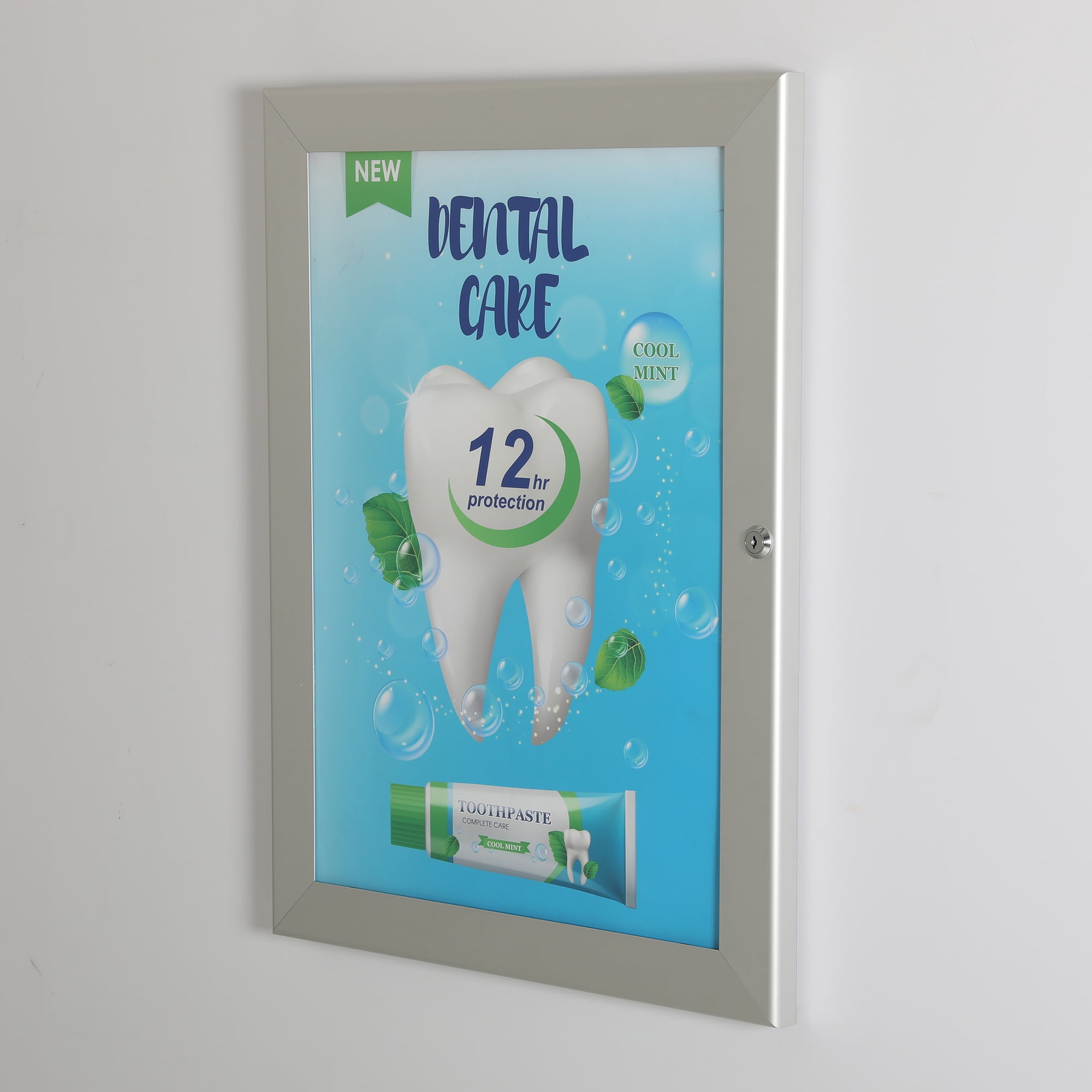 M&T Displays Enclosed Lockable Sealed Poster Showboard 22x28 Inches Silver Aluminum Noticeboard Bulletin Board For Office School Classroom Hospital Commercial Use
