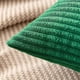 thumbnail image 4 of Paquete de 2 fundas de almohada de pana, fundas de almohada lumbar de 12.0 x 20.0 in, fundas de almohada de color verde oscuro para sofá, dormitorio, 4 of 5