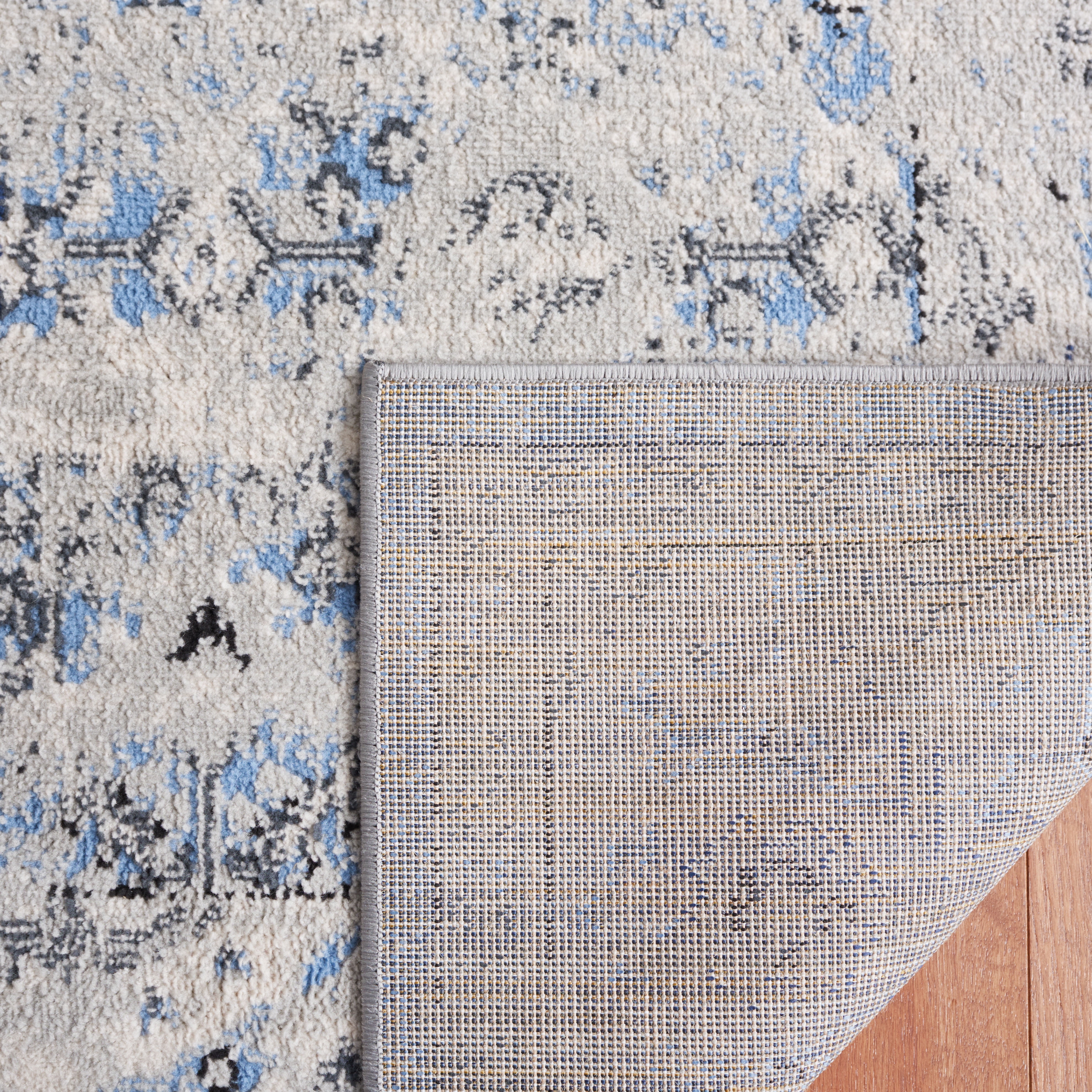 SAFAVIEH Odyssey Edmond Damask Runner Rug, Grey/Light Blue, 2'2" x 8'