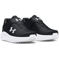 thumbnail image 3 of Zapatillas Under Armour Surge 4 para niño, talla 7 US, color negro, 3 of 4