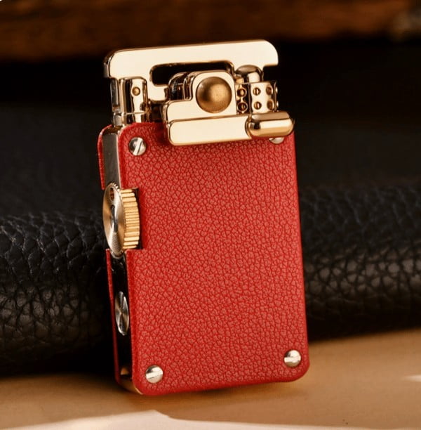 red Retro Kerosene Lighter, Retro Grinding Wheel Windproof Kerosene Lighter for Camping and Outdoor Use, Engraved Leather Gift for Unique and Stylish Lighting