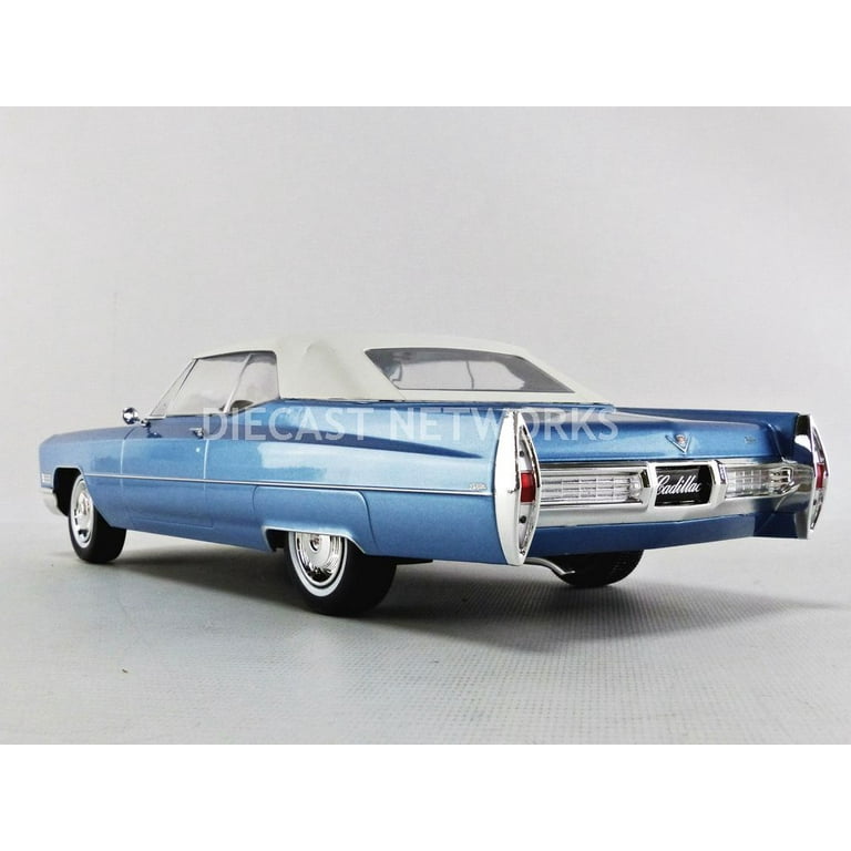 KK SCALE MODELS - CADILLAC DeVille Soft Top - 1967 - 1/18