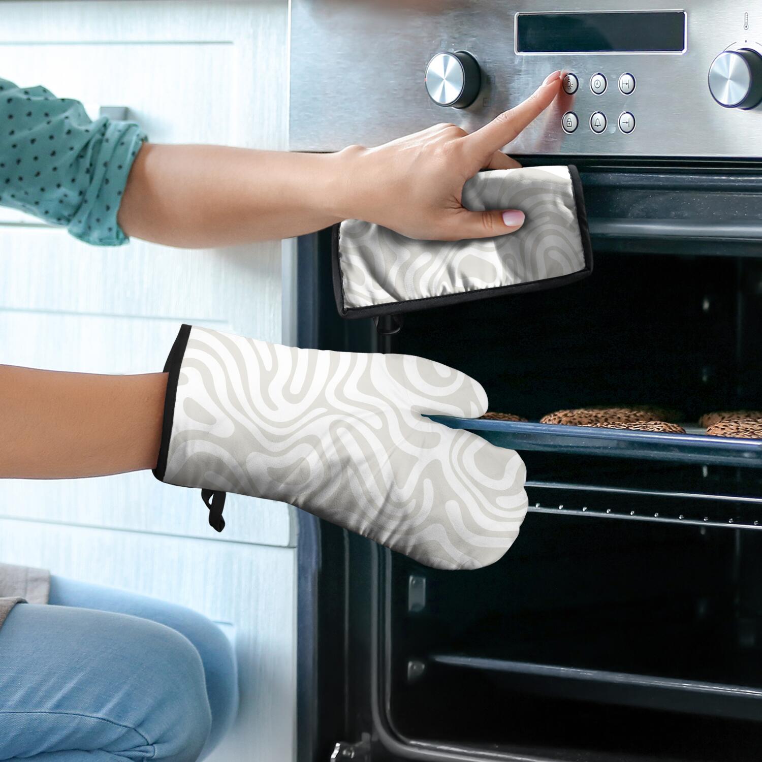 Oven Mitts and Pot Holders Set Of 4, Heat Resistant Kitchen Gloves with Non-Slip Grip, Hanging Loop, Soft Cotton Lining for Baking, Cooking, Grilling, Barbecue