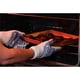 thumbnail image 3 of Guantes de aramida con aislamiento térmico, guantes de silicona anti-escaldaduras, guantes para barbacoa resistentes a altas temperaturas, 3 of 7