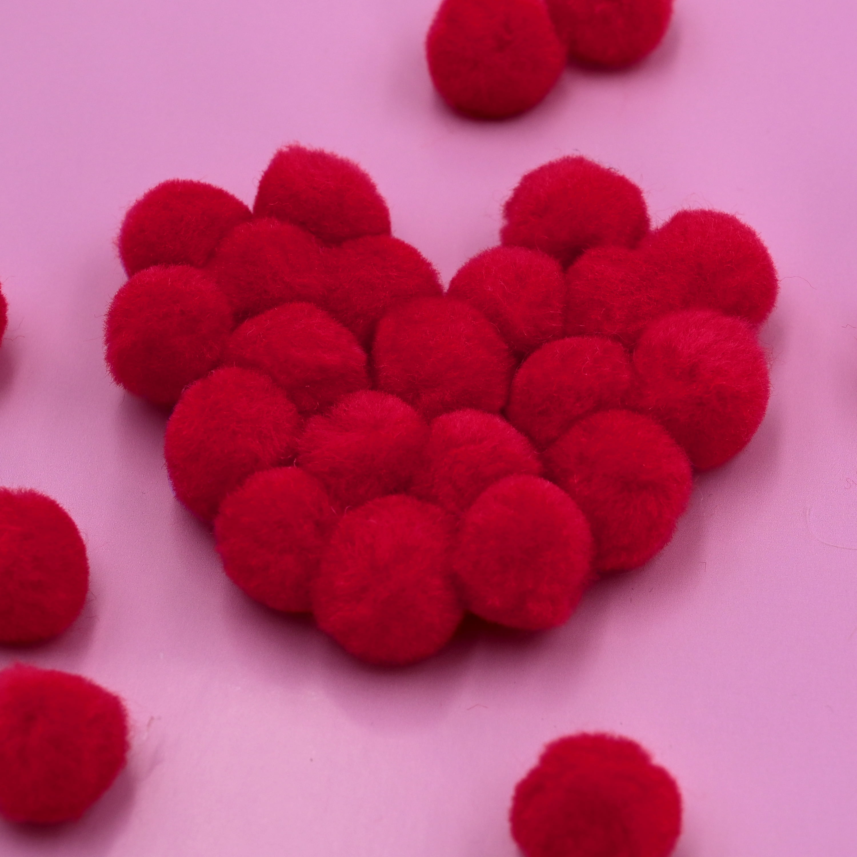 (7 pack) Hello Hobby 1 inch Red Craft Pom Poms, 80 Piece Set