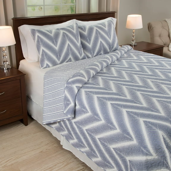 Lavish Home Oriana Quilt Set
