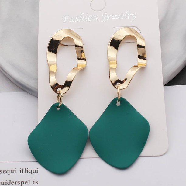 Nuevos pendientes llamativos a la moda, pendientes colgantes geométricos verdes, blancos y rojos para mujer, pendientes de Metal Punk, joyería elegante a la moda Tan Jianjun unisex