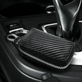 thumbnail image 3 of Protector de llavero con bloqueo RFID, funda antirrobo Faraday con cuero texturizado de fibra de carbono, funda impermeable universal para llavero de coche, duradera y elegante, 3 of 6