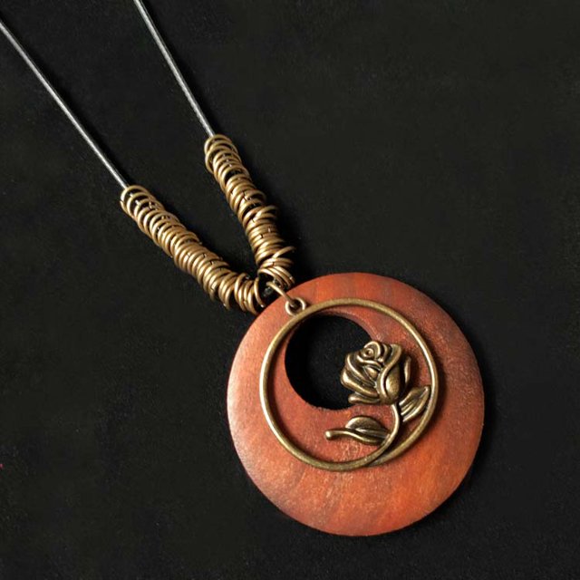 Collar largo con forma de hoja de aleación de madera y estilo étnico con accesorios de algodón y lino vintage para mujer