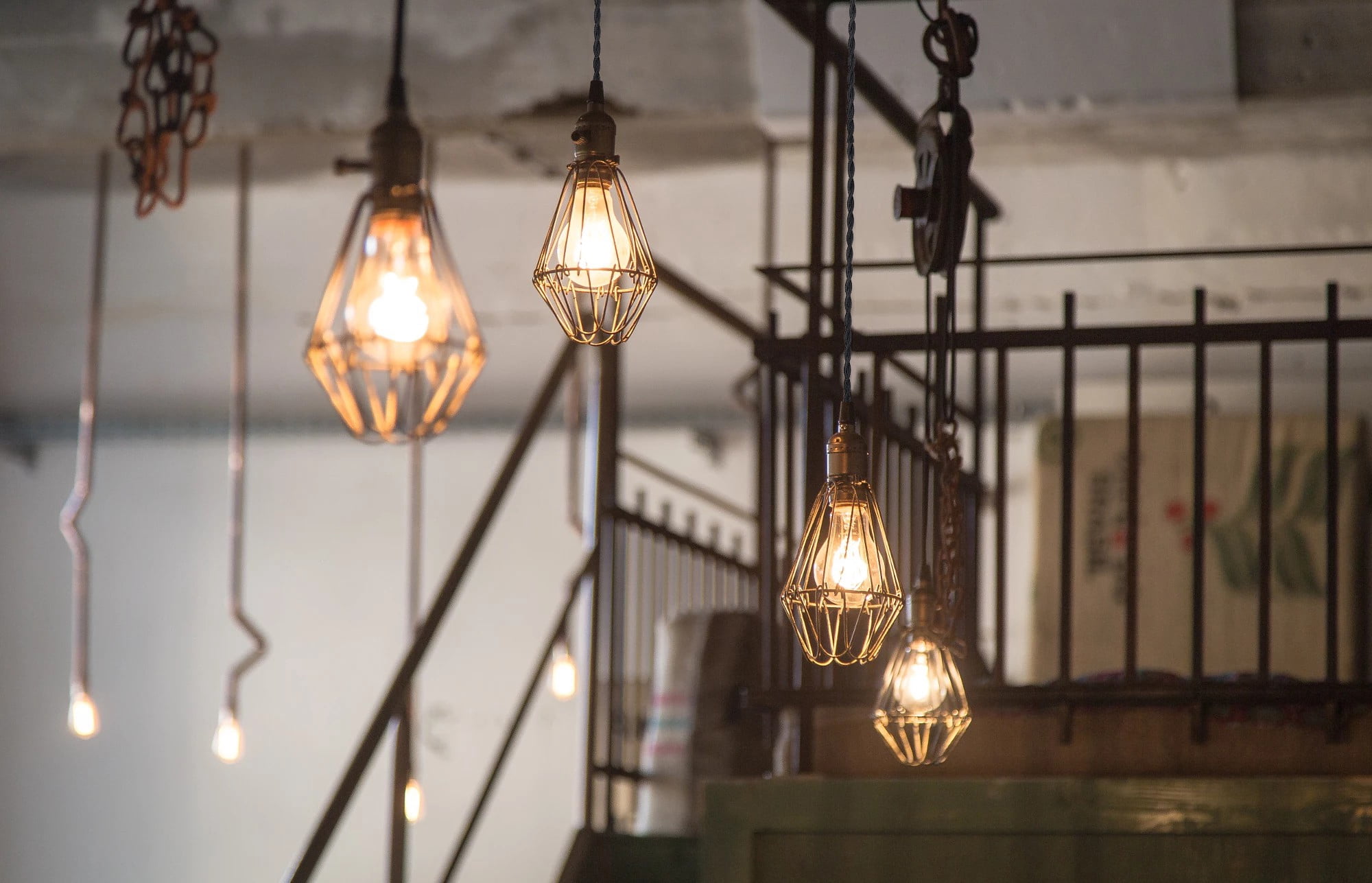 Pendant Light Fixture, 14.8ft UL-Listed Adjustable Cord, Decorative Fixture for Living Room, Coffee Shop, Western Stylish Place, Black