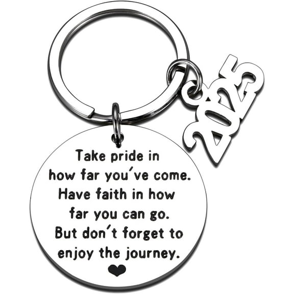 Graduation Gifts for Him Her Class of 2025 Seniors Students Keychain Graduation Masters Nurses Students from College Medical High School Gifts for Women Men Girls Daughter Son Graduates from Dad Mom