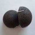 thumbnail image 4 of 6 esponjas faciales Konjac de carbón de bambú activado para la limpieza facial de hombres y mujeres (negras), 4 of 8