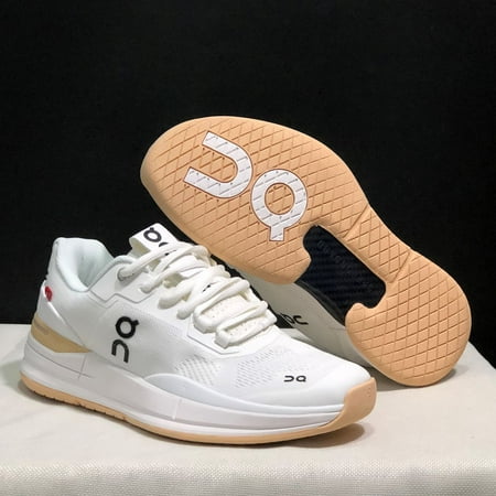 

OnA Federer jointly designs professional wear-resistant breathable tennis sneakers for men and women. White and yellow 38=U.S 7=24cm