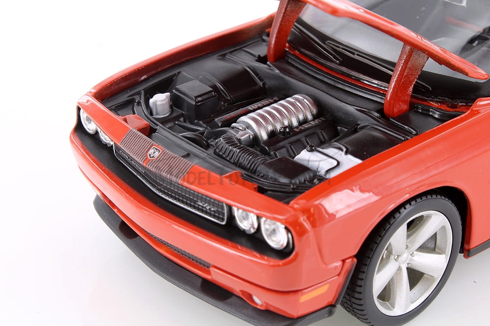 2008 Dodge Challenger SRT 8, Orange - Showcasts 37280 - 1/24