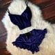 thumbnail image 1 of Pijama de terciopelo con cuello en V para mujer, camisola Sexy, conjunto de pantalones cortos con lazo, ropa interior para el hogar, Tops y pantalones cortos, 1 of 4